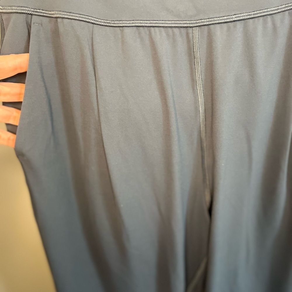 Athleta Elation Pants Granite Blue
Medium Tall Power Of She - Picture 6 of 16